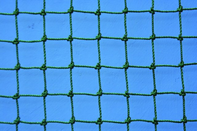57 c.sz. védőháló 4,5x4,5 cm szemekkel